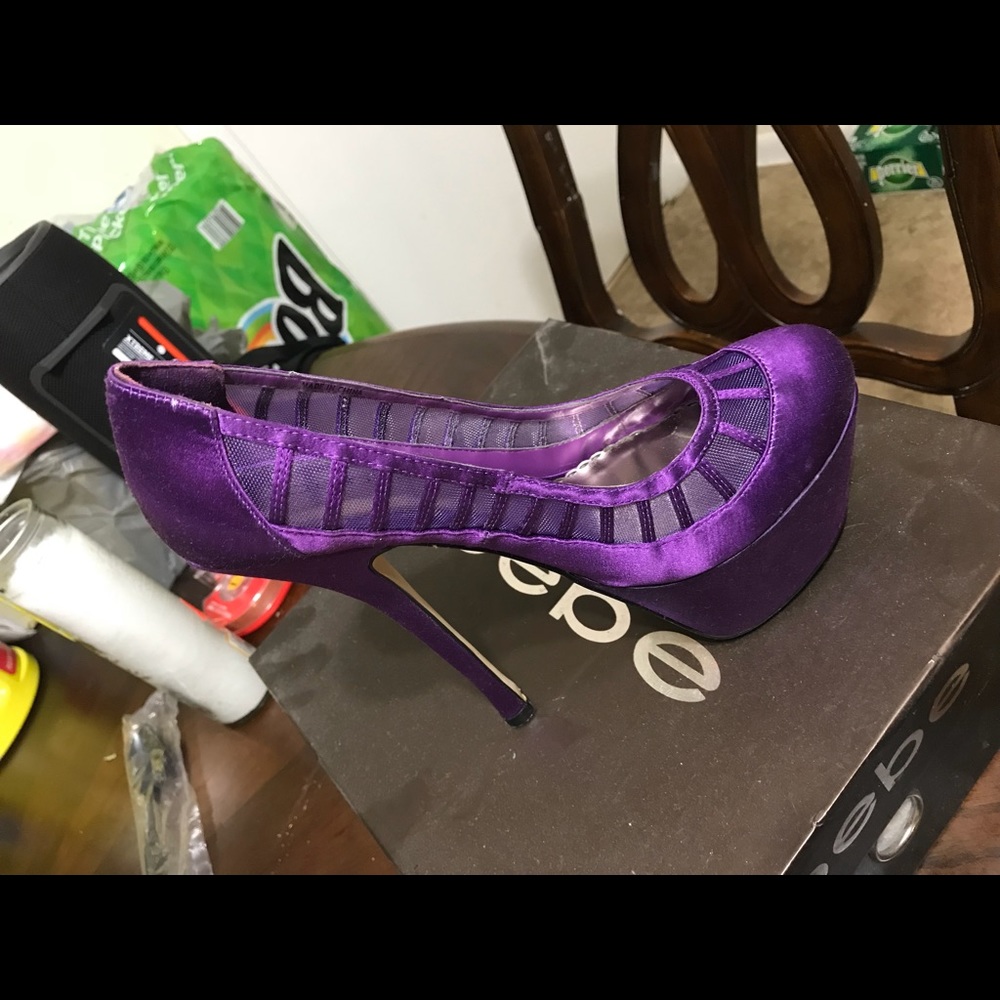 Bebe Heel
